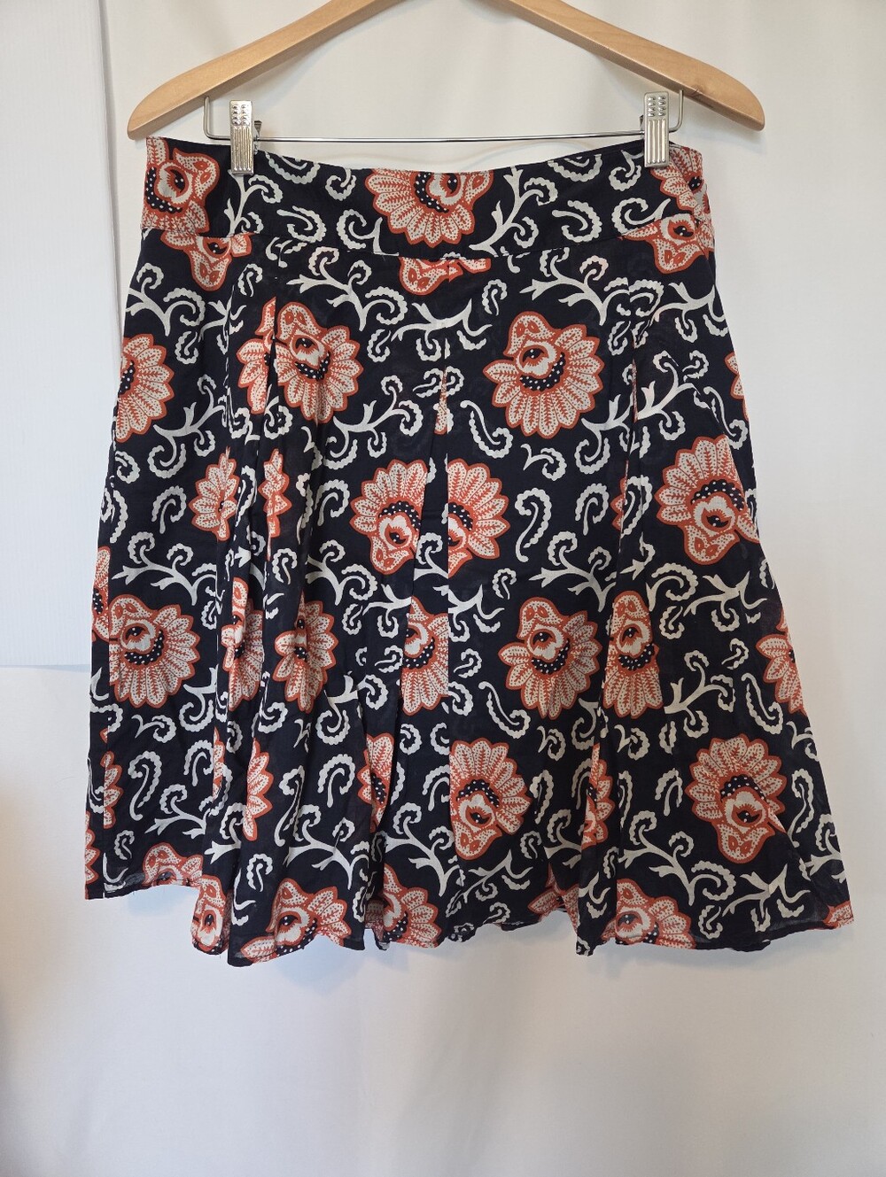 Talbots Navy Orange Floral 100% Cotton Skirt in Size 14